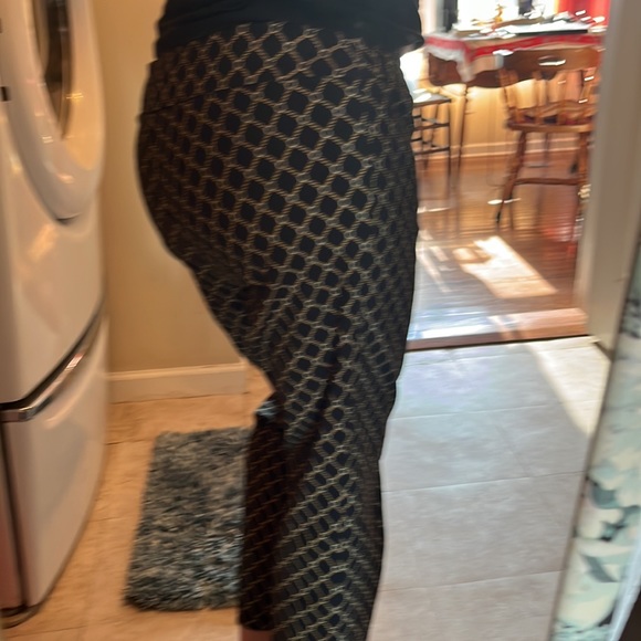 Comfortable with spandex mesh - Picture 2 of 6